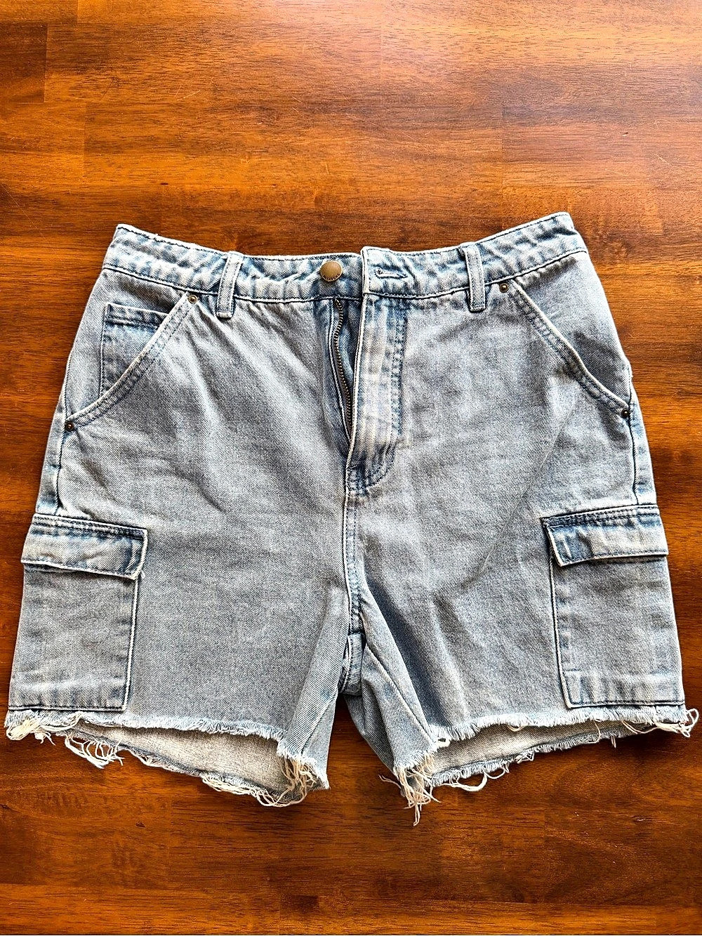 Billabong Denim Cargo Shorts Women's Distressed Denim Waist 26